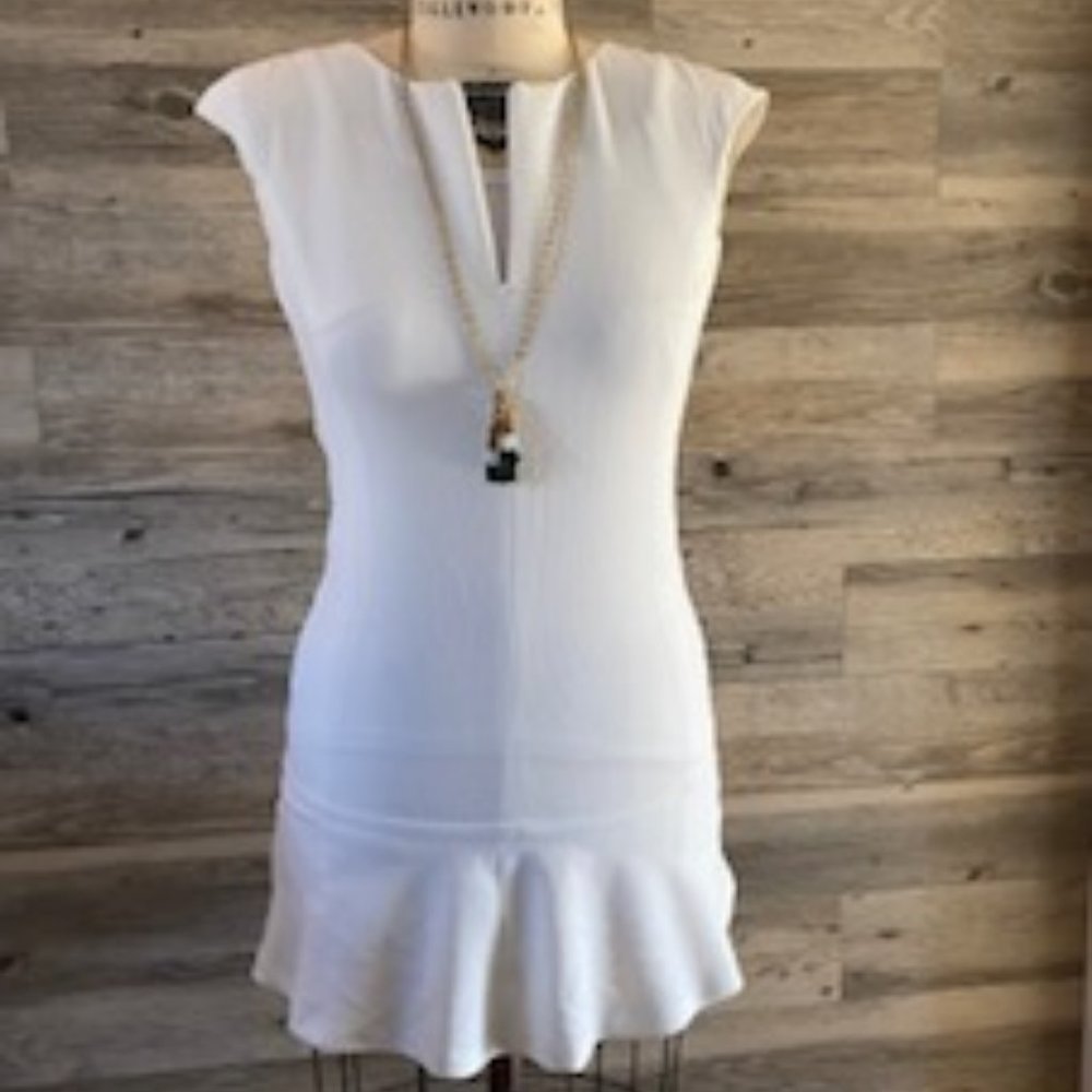 CLUB MONACO WHITE CREPE WIKENDAH DRESS SIZE 4